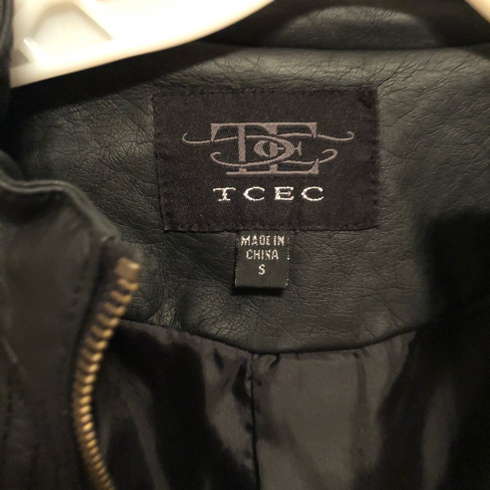 Leather jacket - Picture 4 of 4